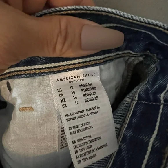 American Eagle Outfitters Striped Mom Shorts - Picture 6 of 6